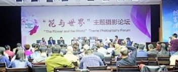 إماراتيات يحاورن العالم بالفن