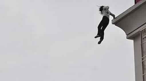 إنتحار شابة في العشرينيات من عمرها بجماعة سنادة