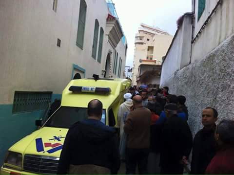 طنجة :  جنازة الفقيه المثير للجدل الزمزمي .