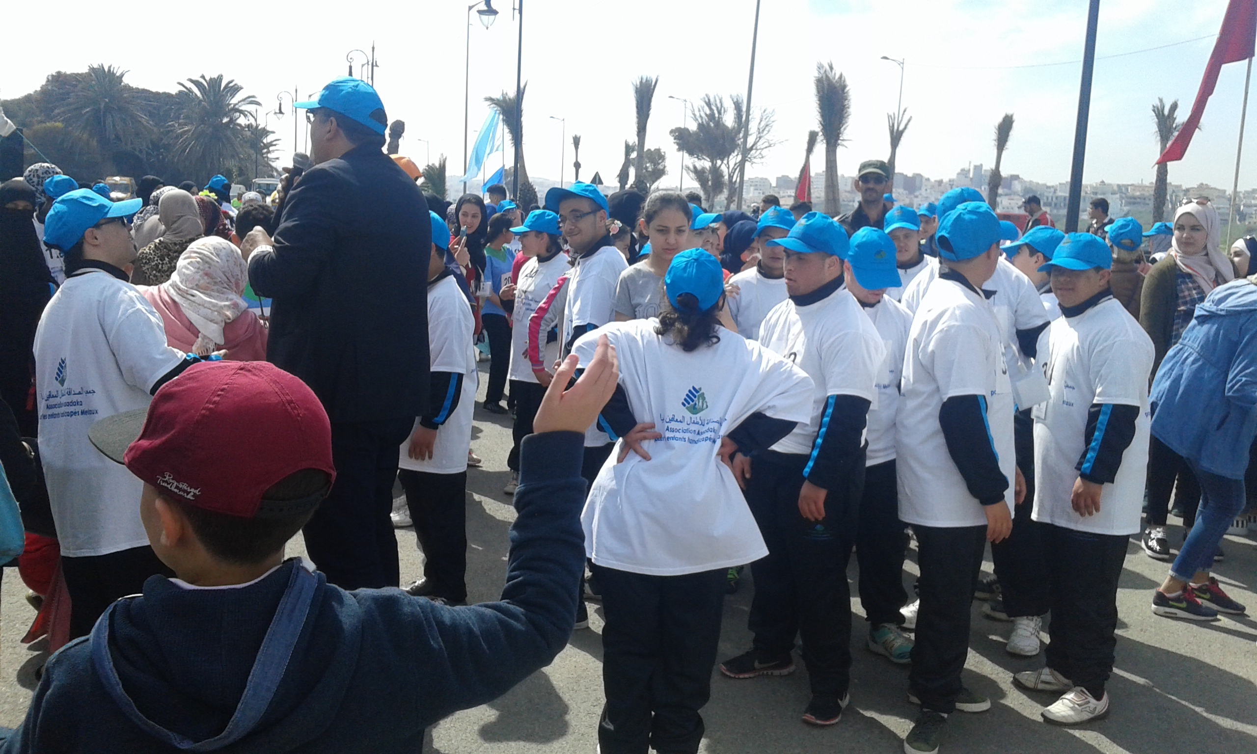 طنجة : فعاليات جمعوية تنجح في رسم البسمة على وجوه الأطفال المعاقين ! 