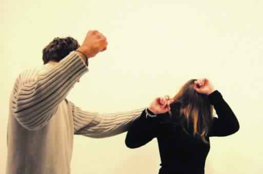 طنجة : الوقاية من العنف ضد النساء ببيت الصحافة !