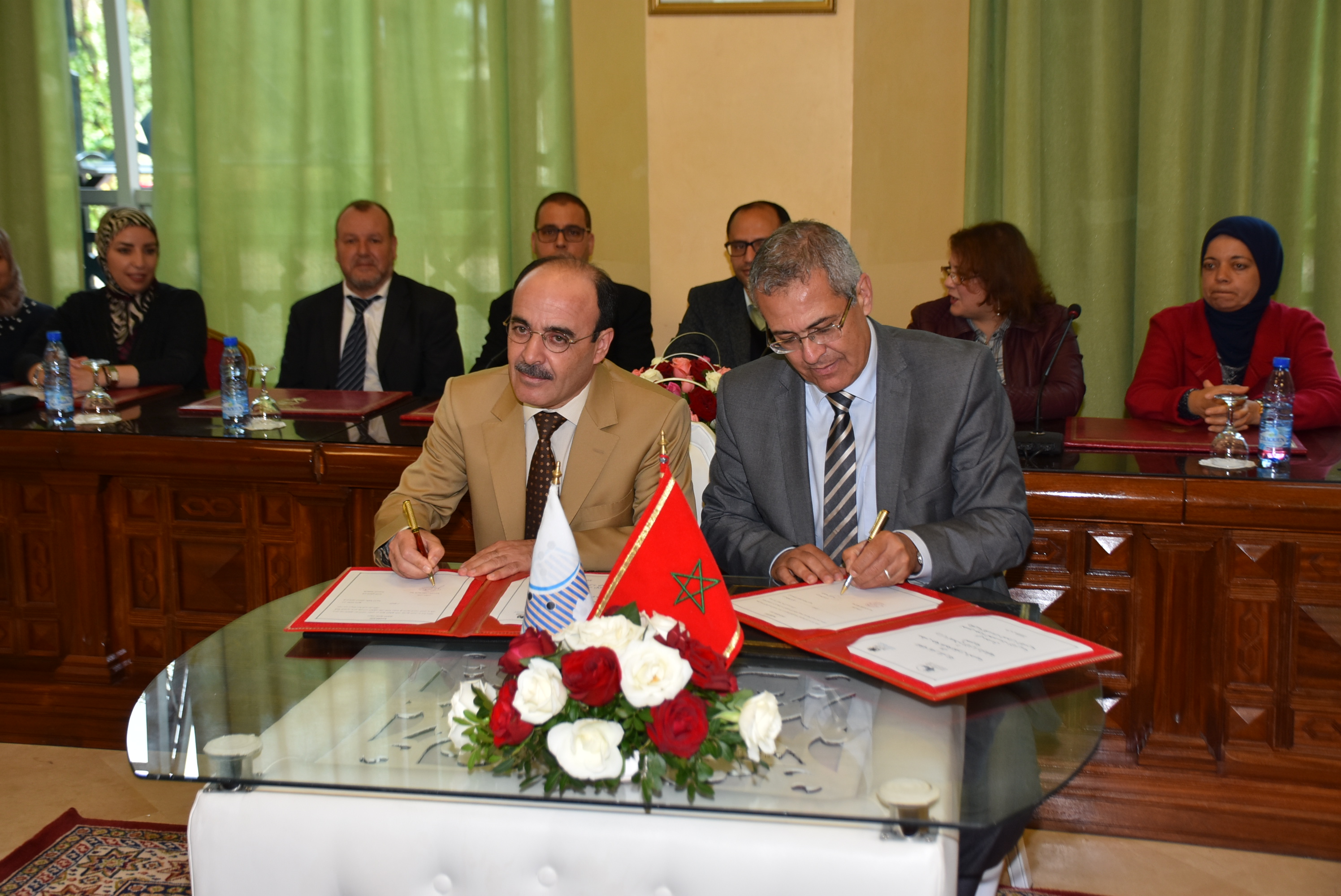 طنجة  : العماري يوقع مع بن عبد القادر على اتفاقية شراكة !؟