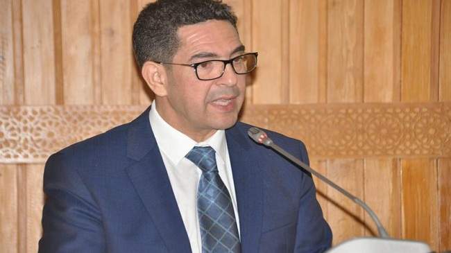 أمزازي يتوعد جهات لم يسمها تضغط على الأساتذة المتعاقدين  !؟