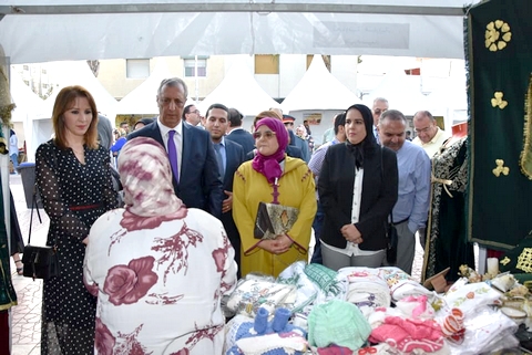 الحسيمة  : العامل شوراق يفتتح فعاليات معرض الأسواق المتنقلة للاقتصاد الاجتماعي والتضامني 