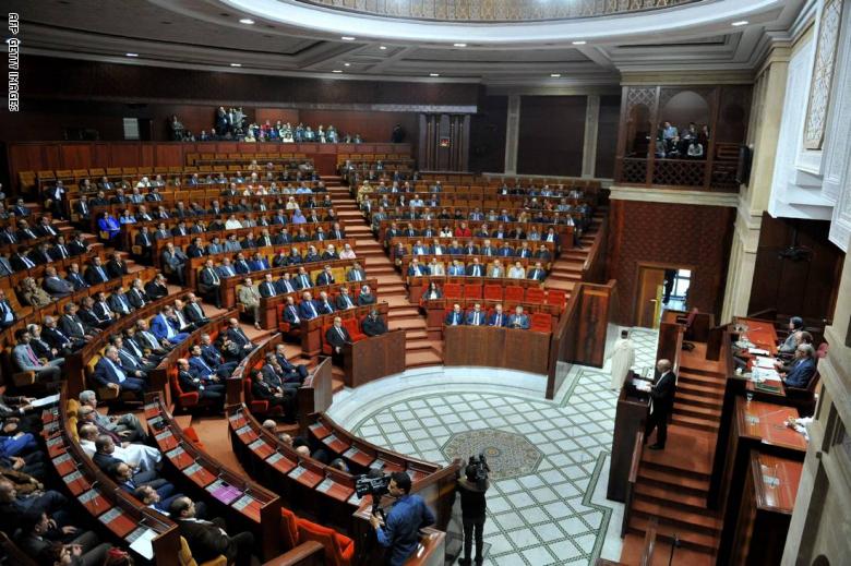 البيجيدي يمتنع عن التصويت على المادة 9 في القانون المالي وبوادر الانقسام في صفوفأحزاب الأغلبية !؟ 