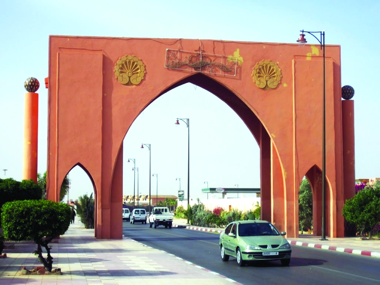 الخارجية الإسبانية تفتح تمثيلية ثقافية بمدينة العيون  