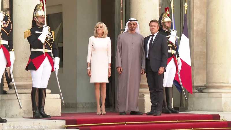 ماكرون يستقبل بالإيليزي الشيخ محمد بن زايد 