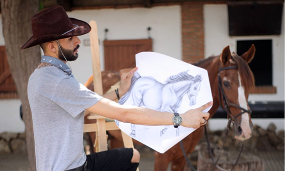 كريم البقالي لوحاته تحمل علامات الجمال والاناقة ومتسامحة مع الكبير والصغير