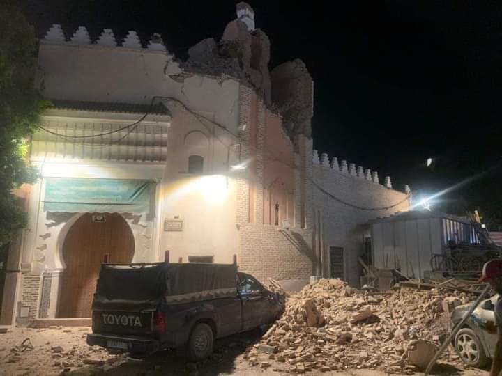 الرئيس الفرنسي  : مستعدون لمساعدة المغرب !