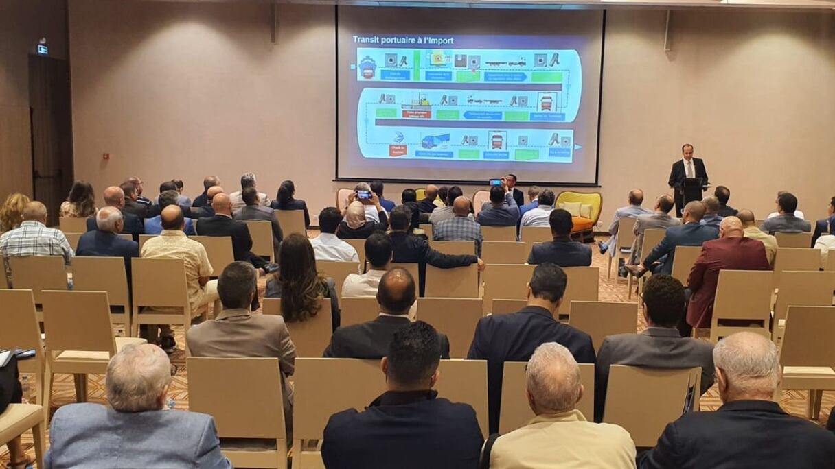 طنجة : الميناء المتوسطي ينظم لقاء تواصليا 