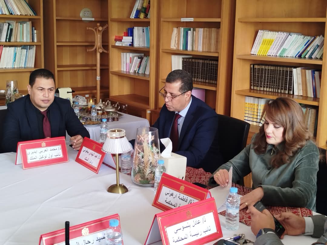 العرائش: المحكمة الابتدائية تنظم مائدة مستديرة حول السلامة الطرقية 