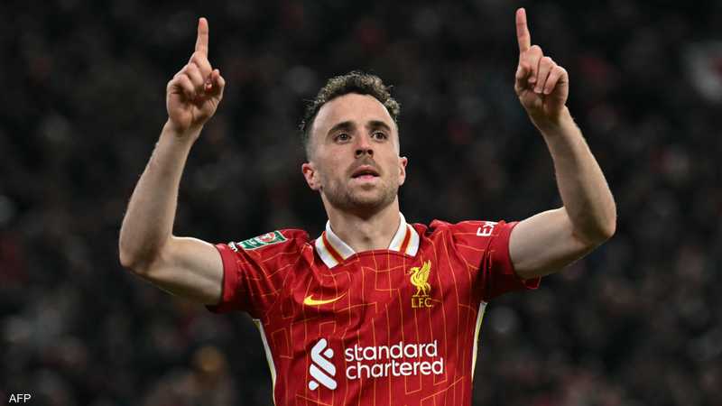 لاعب نادي ليفربول البرتغالي ديوغو جوتا يلقى مصرعه في حادثة سير بإسبانيا!