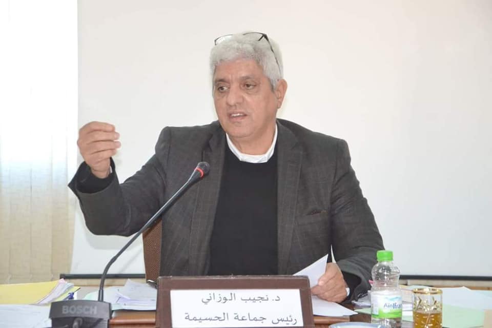 الحسيمة: رخص العربات المتجولة.. تساؤلات حول معايير الاستحقاق وغياب رئيس البلدية 