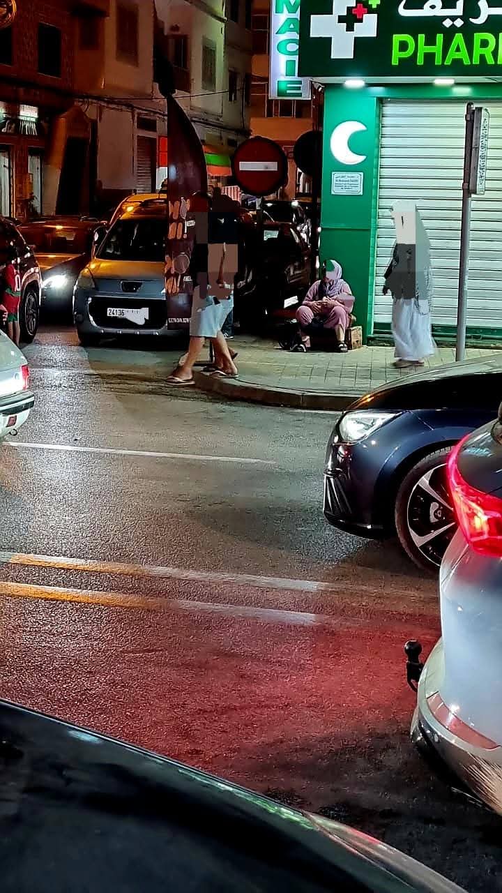 الحسيمة... من مدينة الهدوء والاستجمام إلى مرتع للمتسولين واستغلال الأطفال؟! 