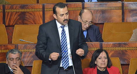 المحميات البحرية بلا حماية… أمغار يطالب بتدخل عاجل لإنقاذ الساحل المتوسطي