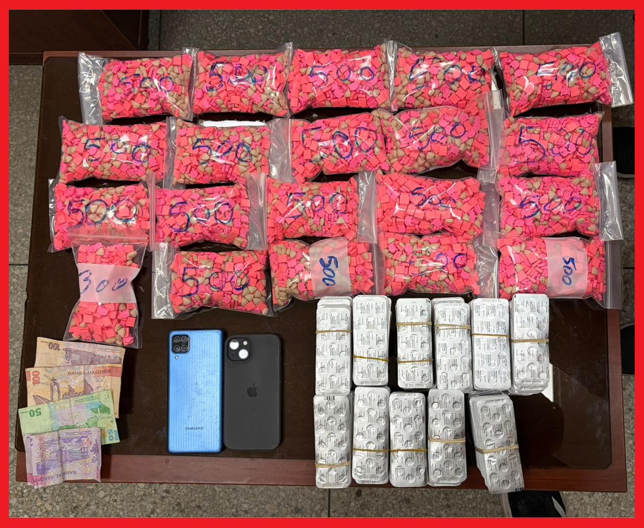 فاس: الأمن الوطني يحجز أكثر من 15 ألف قرصا مخدرا ويوقف شخصا يبلغ من العمر 20 سنة!