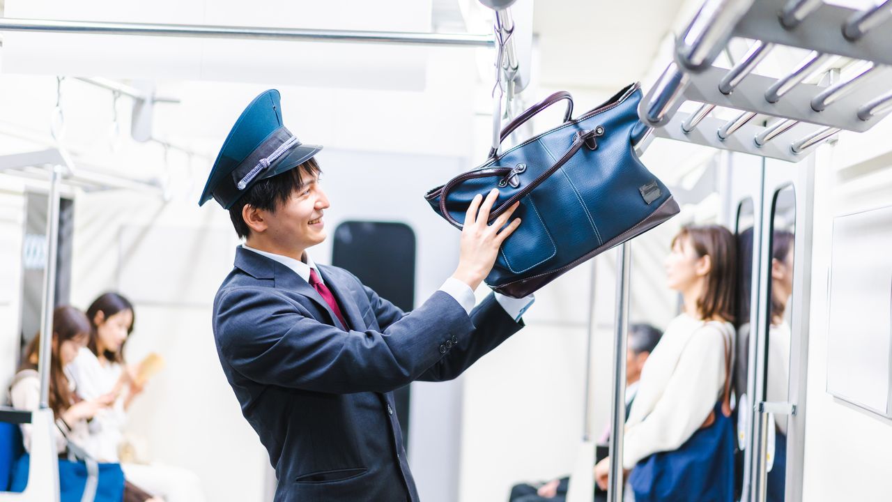 اليابانيون يعيدون 25 مليون يورو عُثر عليها في الشارع..سلوك مدني مثالي! 