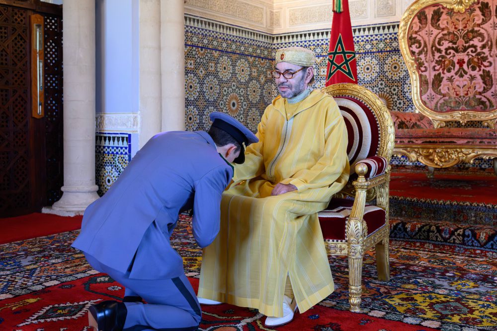 الملك محمد السادس يعين ولي العهد الأمير مولاي الحسن منسقا لمكاتب ومصالح القيادة العامة للقوات المسلحة الملكية 