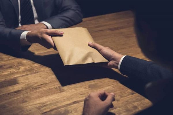 الفرقة الجهوية للشرطة القضائية بمراكش تفتح بحثا بشأن ارتشاء ضابط شرطة!